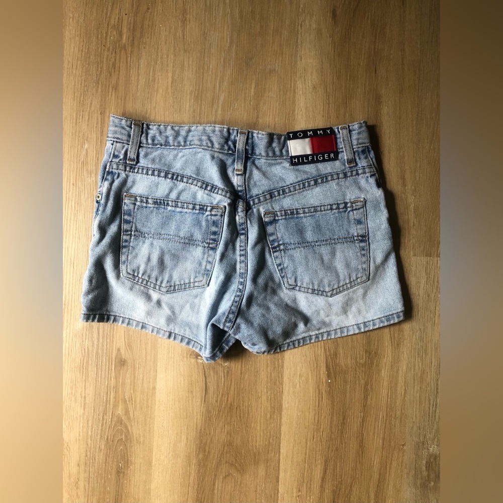 Vintage Tommy Hilfiger Shorts!